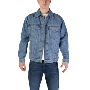 Denimjacke im klassischen Stil