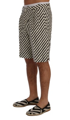 Diagonal gestreifte Shorts Sommerresort