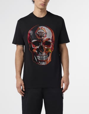 Round Neck T-Shirt Lava Skull Stones