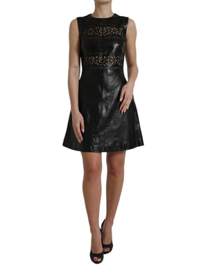 Häkel-Minikleid mit Blumen-Ausschnitt