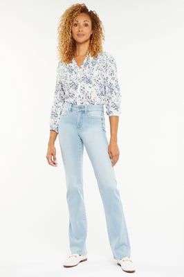 Marilyn Straight Jeans Hellblaue Premium-Denim | Northstar