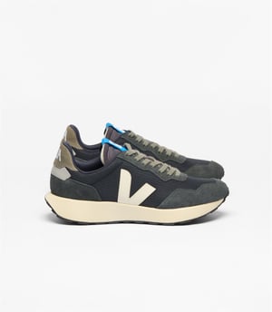 Veja Paulistana Damen Schwarz Pierre Sneaker