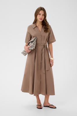 Kleid CUnizzy Kleid Feminine