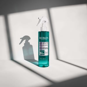 Redken Acidic Growth Full System Instant Densifying Spray für dünnes Haar stärkt und verdichtet