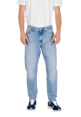 Hellblaue Jeans