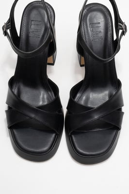 Yvonne Plateau-Sandalen