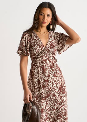 Schokoladenfarbenes Midikleid mit Paisleymuster und Rüschen