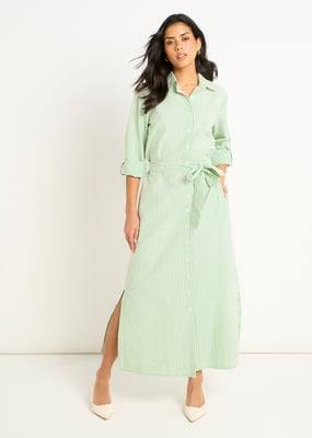 Grünes langärmeliges Seersucker-Streifen-Hemdkleid