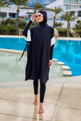 Schwarzes Burkini-Set, vollständig bedeckende, bescheidene islamische Badebekleidung