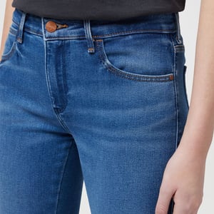 Wrangler - BOOTCUT CAMELLIA