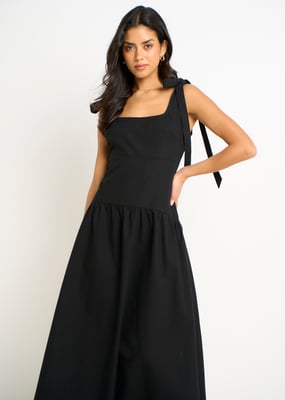 Schwarzes Midikleid aus Leinenmischung mit tief sitzender Taille