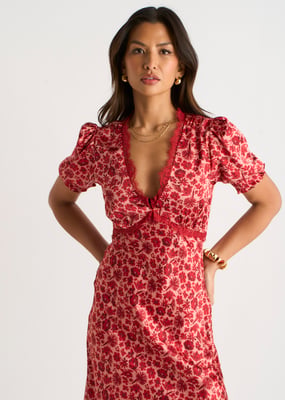 Rotes Midikleid mit floralem Spitzenbesatz und V-Ausschnitt