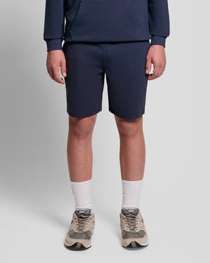 Sportliche Fleece-Shorts mit Rückenkonstruktion