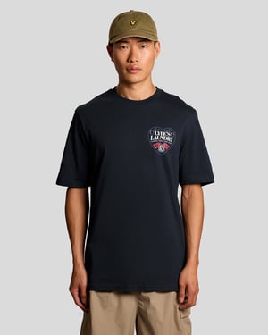 Brustgrafik T-Shirt