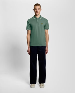 Polo-Shirt mit Kontrastkragen