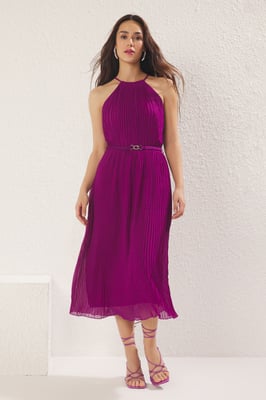 Ärmelloses, gerades Damen-Midikleid, geeignet für Tag und Nacht