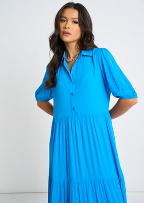 Maxikleid im Skater-Stil mit blauen Knöpfen