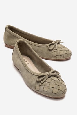 Nopos Leder Cap-Toe Ballerina