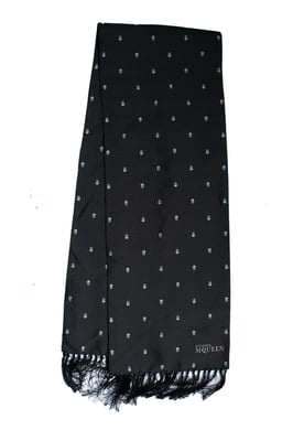 Alexander McQueen, gepunkteter Totenkopf Tuxedo Schal