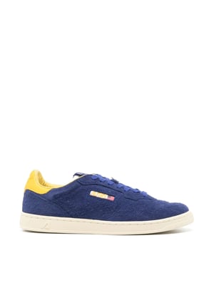 Medalist Flat Low Sneakers