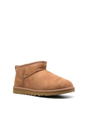 Klassische Ultra-Mini-Stiefel