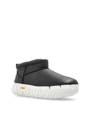 Klassische Ultra Mini Wrap Tech Boots