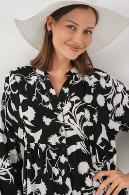 Muster-V-Ausschnitt Maxikleid