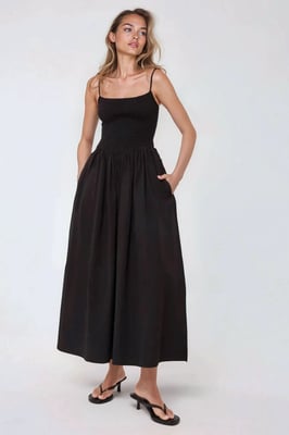 Maxikleid mit quadratischem Ausschnitt in A-Form