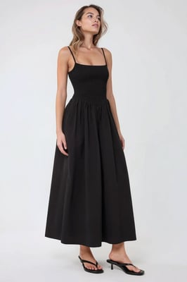 Maxikleid mit quadratischem Ausschnitt in A-Form