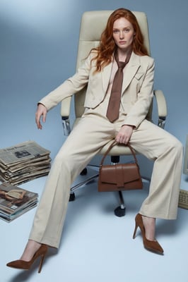 Jacke mit Knöpfen und plissierte Hose Zweiteiliges Set