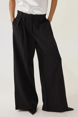 Hochtaillierte Plissierte Palazzo-Hose