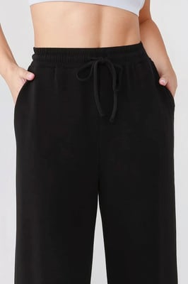 Weite Leggings mit elastischem Bund