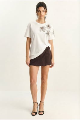 Blumenbesticktes Rundhalsausschnitt T-Shirt