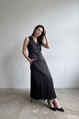 V-Ausschnitt Weste und Maxi-Rock Satin Zweiteiliges Set
