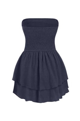 Trägerloses strukturiertes Rüschenshortkleid