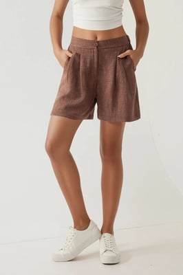 Hochtaillierte Falten-Lyocell-Shorts mit weichem Touch