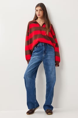 Hoch geschnittene gerade Jeans