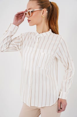 Gestreiftes Button-Down Langarmshirt mit Tasche