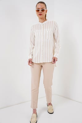 Gestreiftes Button-Down Langarmshirt mit Tasche