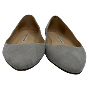 Manolo Blahnik Ballerinas mit spitzer Zehenpartie aus grauem Wildleder