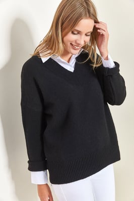 V-Ausschnitt Langarmpullover