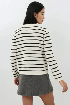 Geknöpfter gestreifter Cardigan