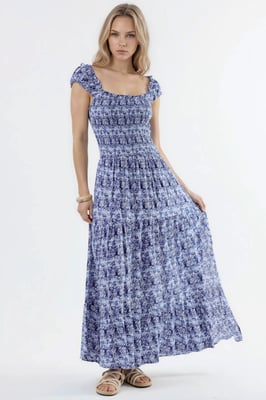 Maxikleid mit Paisley-Muster und quadratischem Kragen