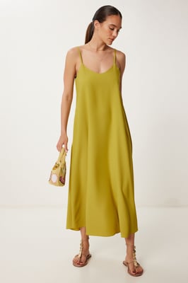Lässiges Midi-Kleid mit U-Ausschnitt