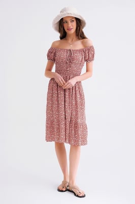 Schulterfreies Blumenmuster Kleid mit Raffung in der Taille und Puffärmeln