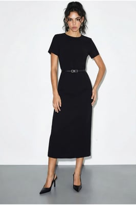 Geknöpftes Midi-Kleid mit Rundhalsausschnitt