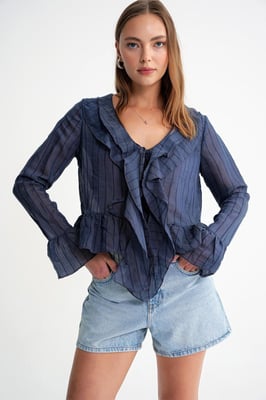 Rüschenshirt mit V-Ausschnitt und gestreiftem Design mit Bindeband