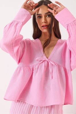 Strukturierte V-Ausschnitt-Crop-Bluse mit Schleifenband