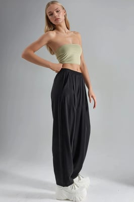 Weite gefaltete Hose