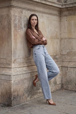 Hochtaillierte gerade Denim-Jeans